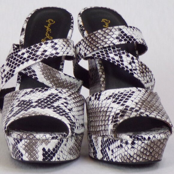 QUPID size 6.5 - 7 approx. black/white/gray faux-snake ultra-high-heel  sandals - Picture 7 of 14